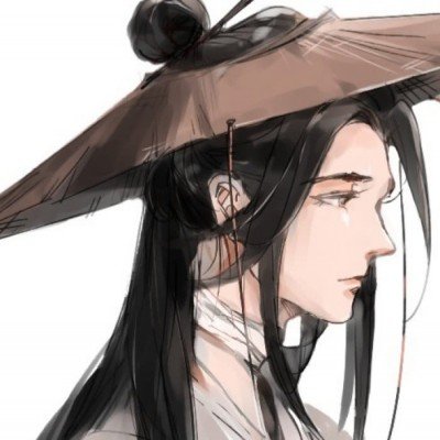 竹笋把衣服顶起来了